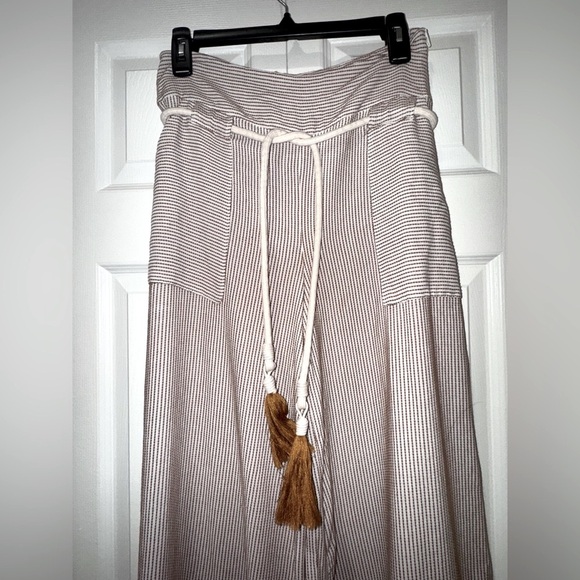 Lofty style Striped Wide-Leg Pants with Tassels handmade in Brazil. Size M beige - Picture 2 of 15